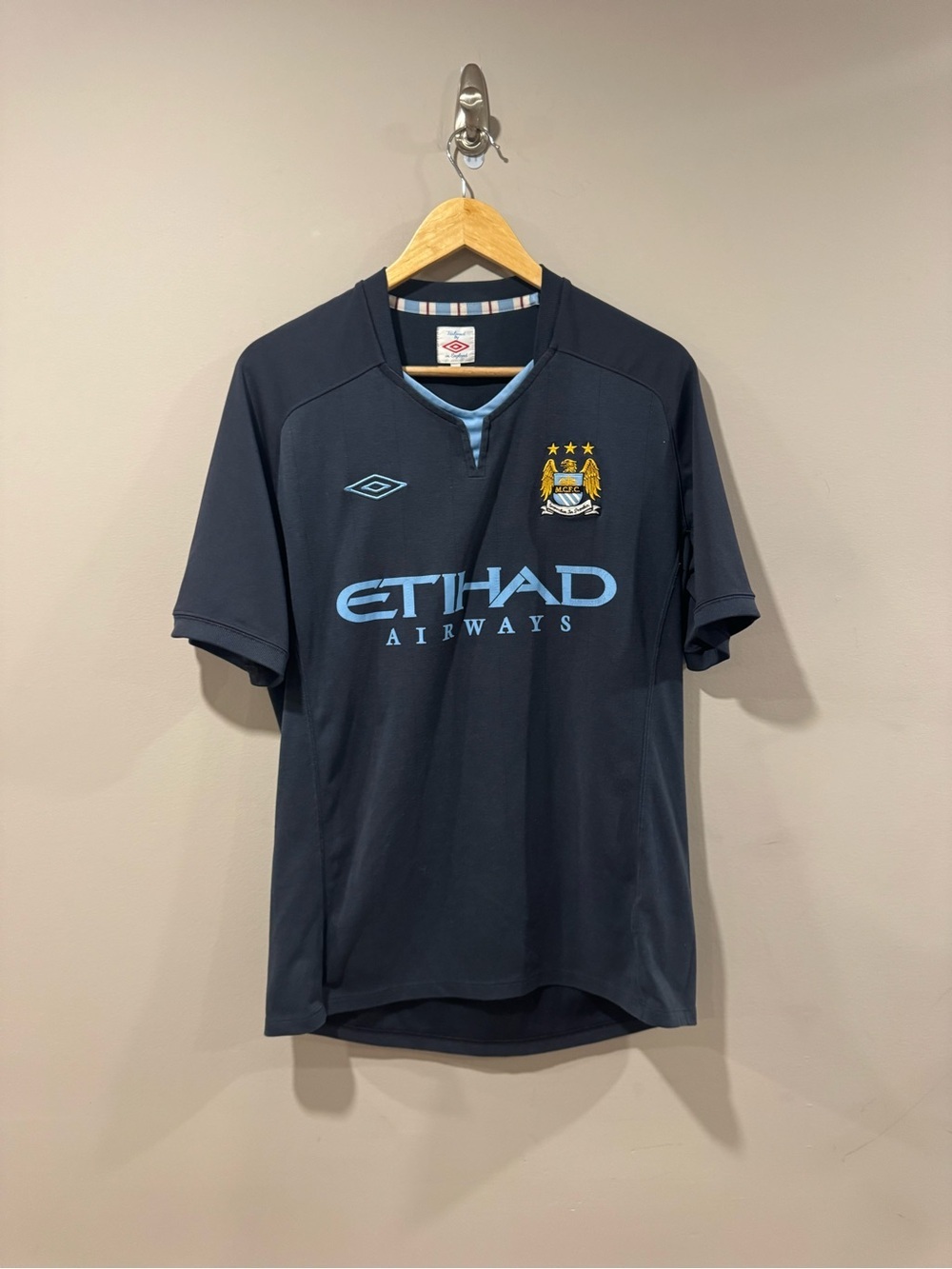 Umbro Manchester City 2010-2011 Away Soccer Jersey